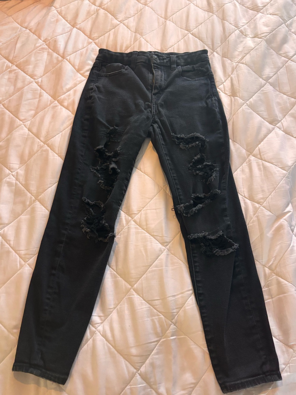 American Eagle Outfitters Black Distressed Skinny Jeans